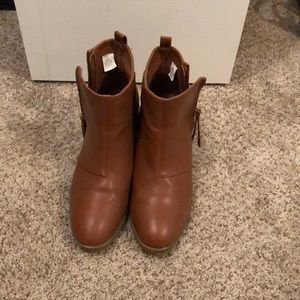 brown booties